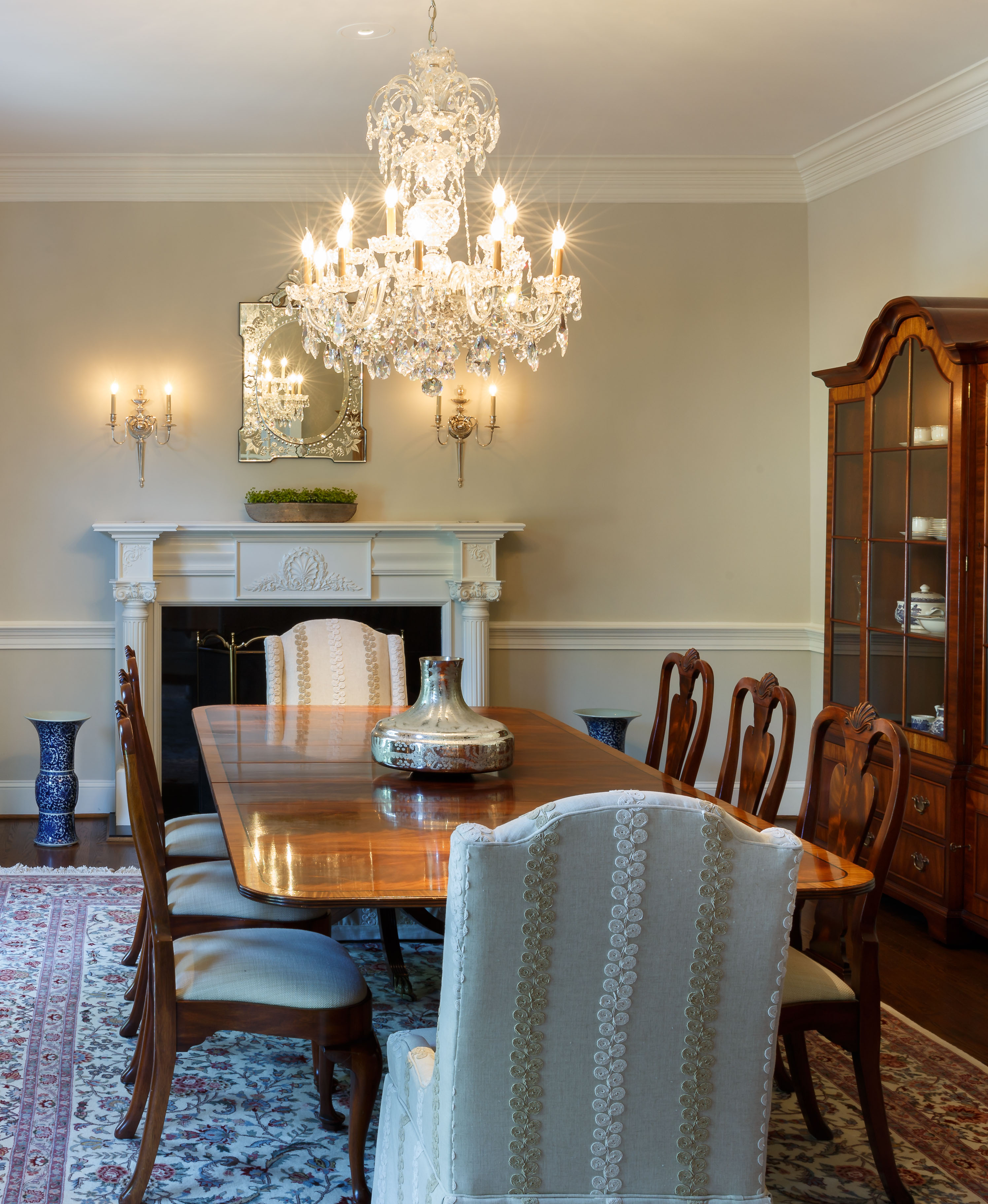 Dining Room 2 Detail